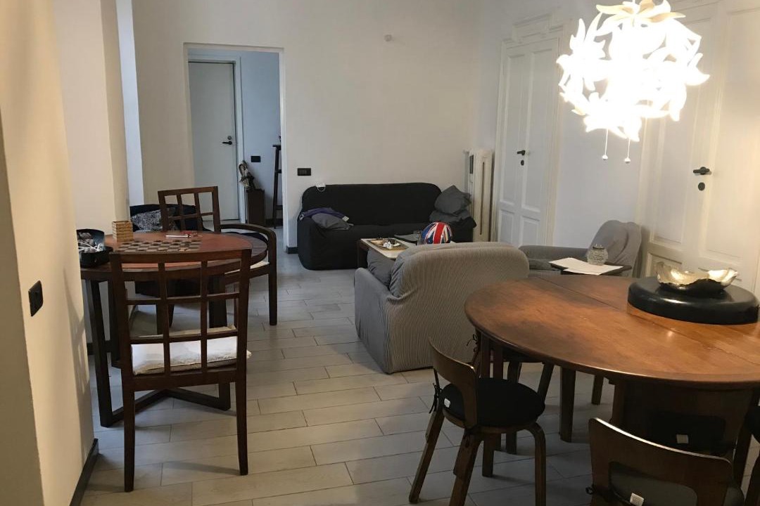 Photo of Livingroom in Magenta