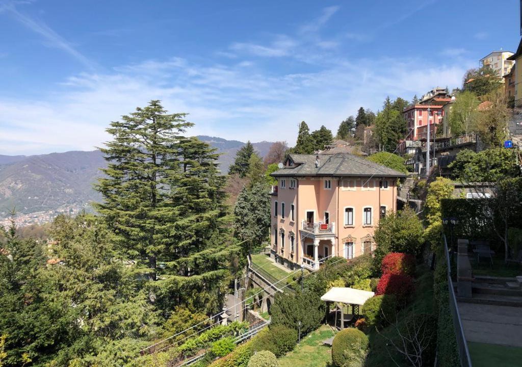 Photo of Others in Brunate