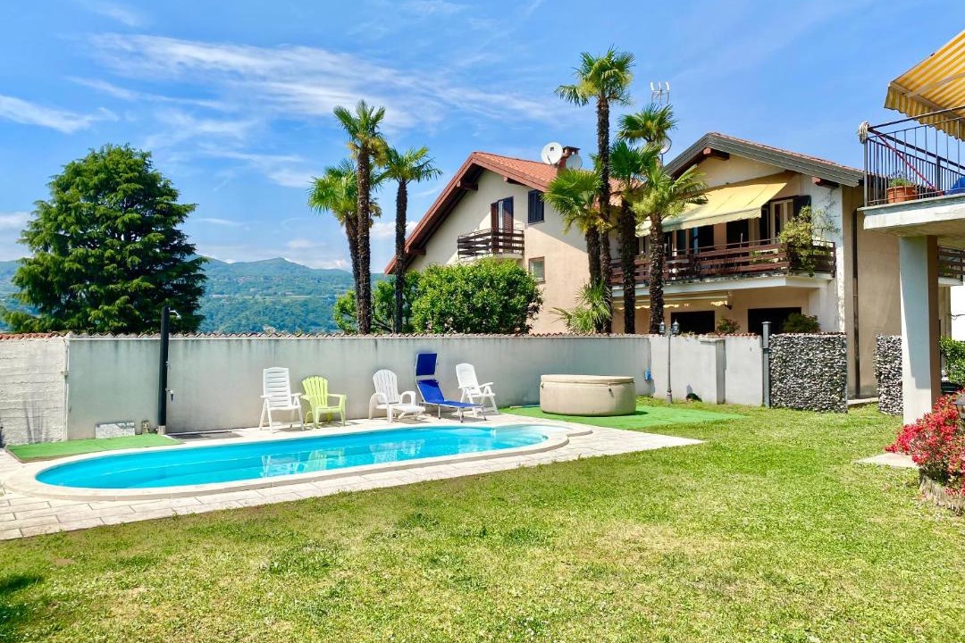 Photo of Outdoor in Angera