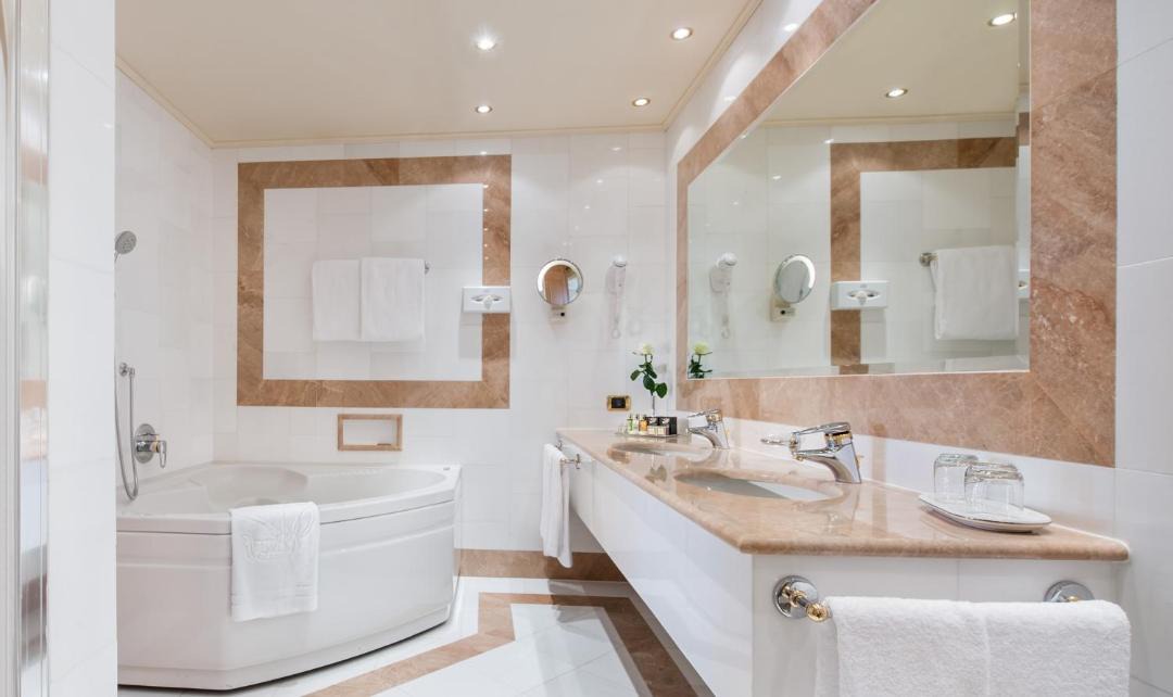 Photo of Bathroom in Assago