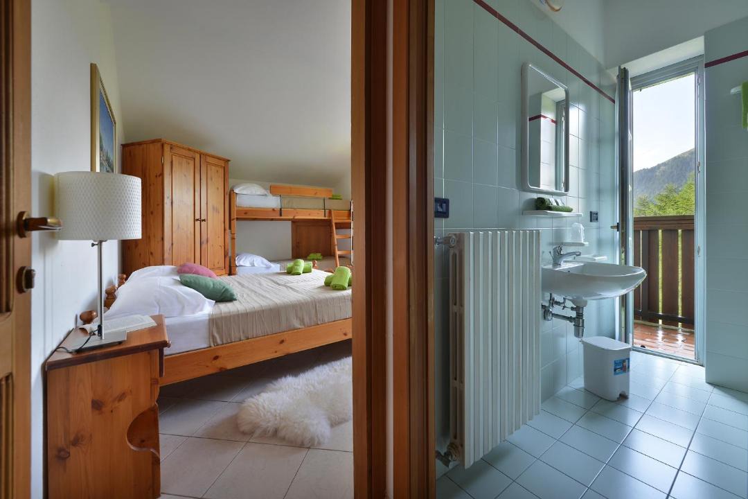 Photo of Bedroom in Campodolcino