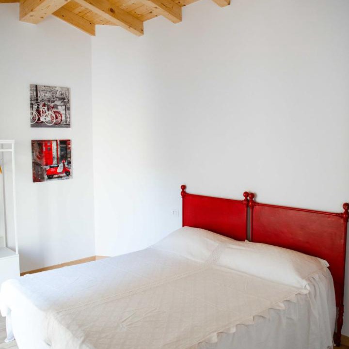 Photo of Bedroom in Roe Volciano