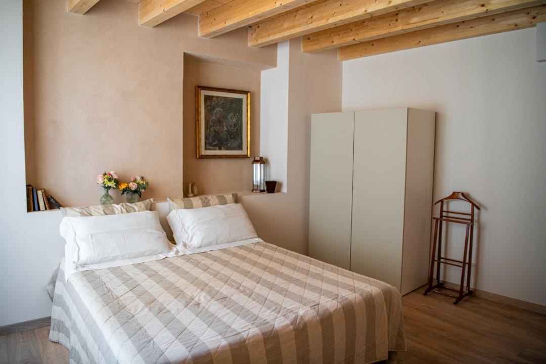 Photo of Bedroom in Roe Volciano
