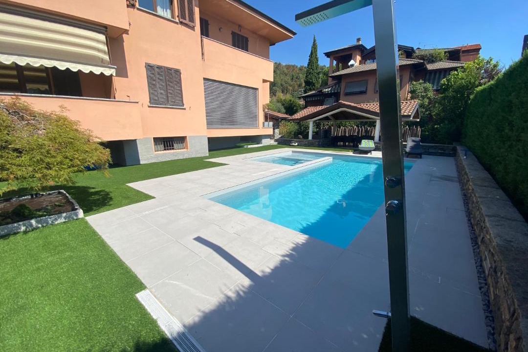Photo of Outdoor in Longone al Segrino