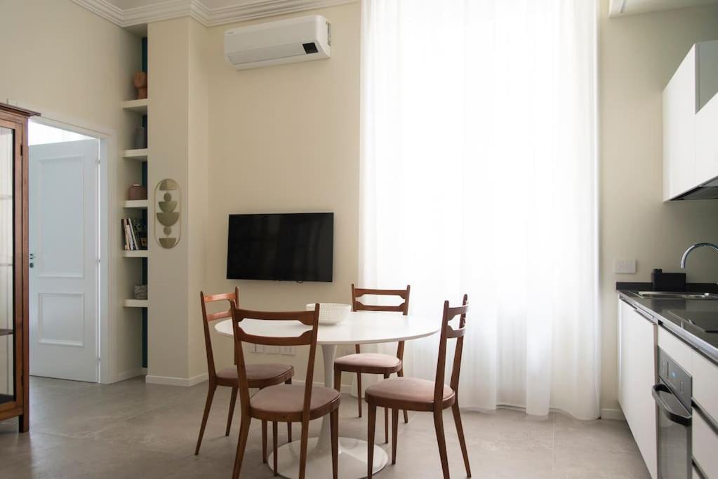 Photo of Livingroom in Navigli