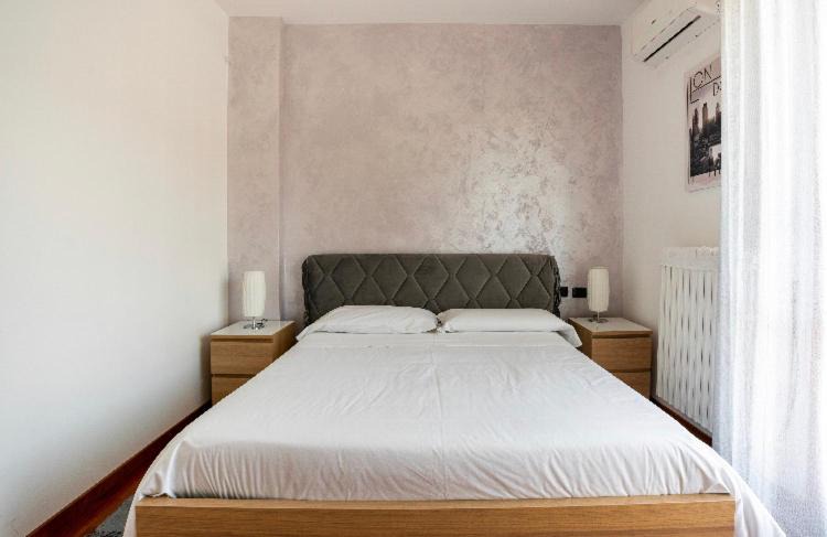 Photo of Bedroom in Comasina