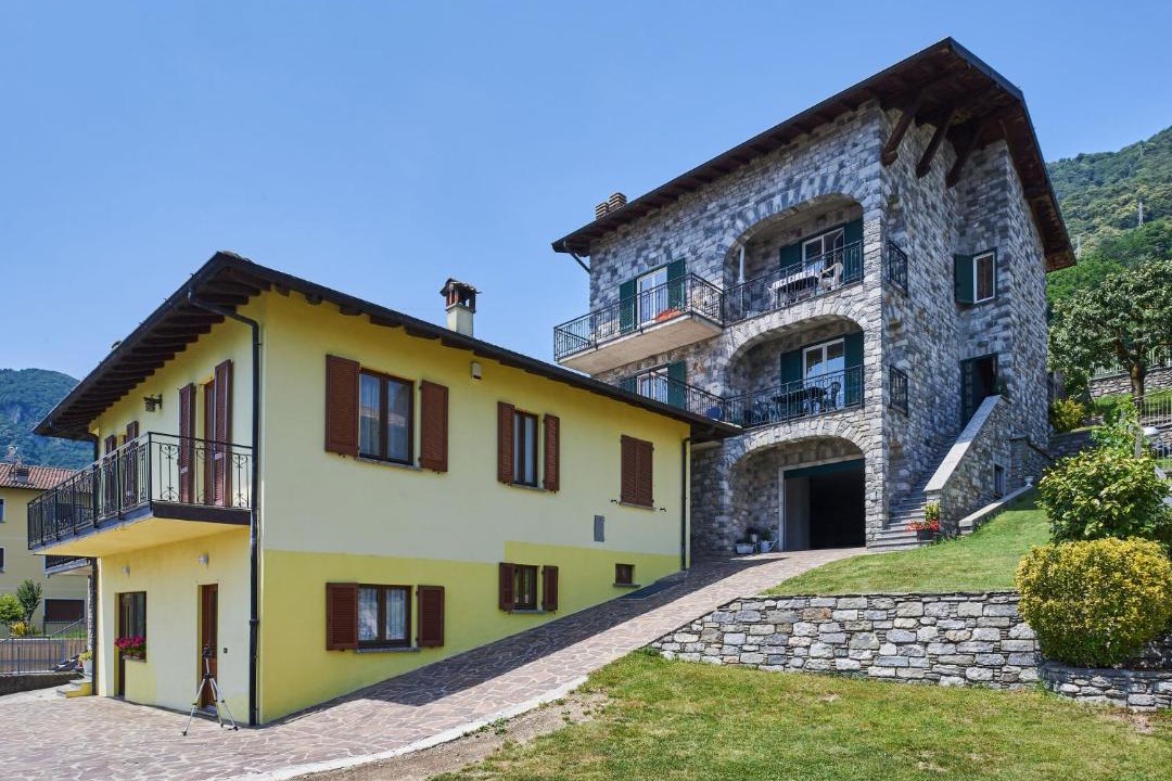 Photo of Buildings in Vercana