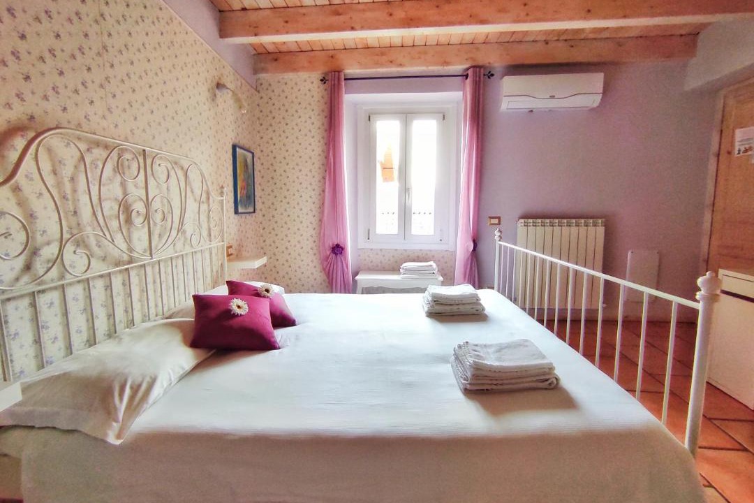 Photo of Bedroom in Lecco