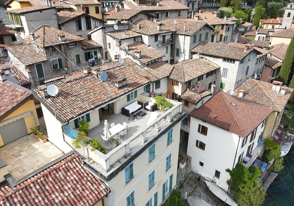 Photo of Others in Oria