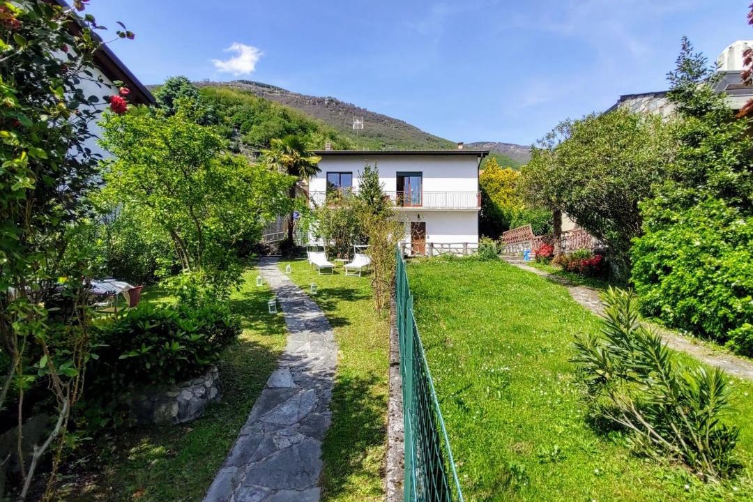 Photo of Buildings in Gera Lario