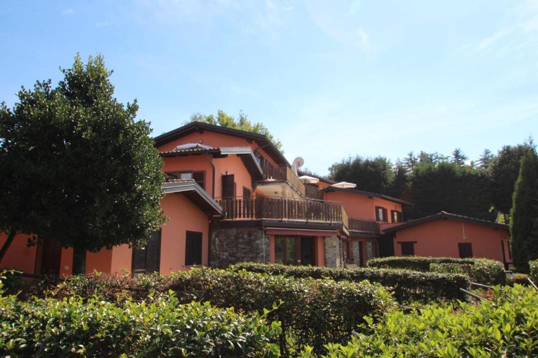 Photo of Others in Luino