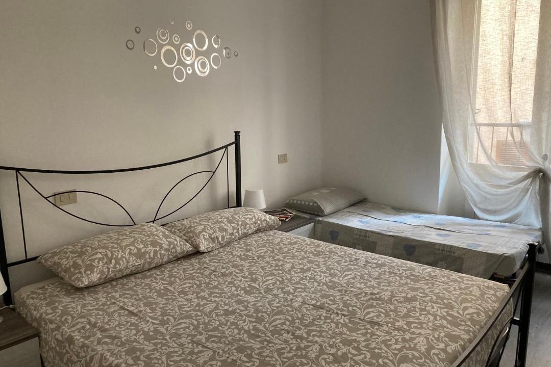 Photo of Bedroom in Lovere Old Town