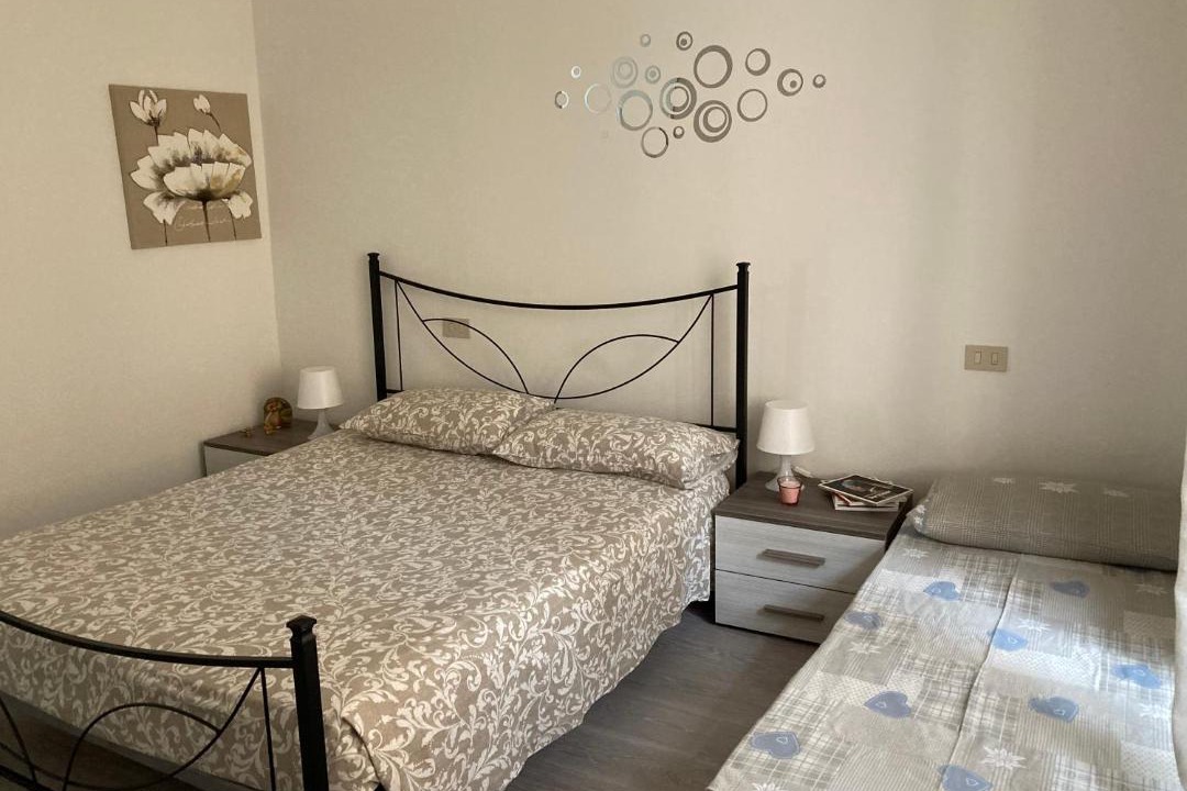 Photo of Bedroom in Lovere Old Town
