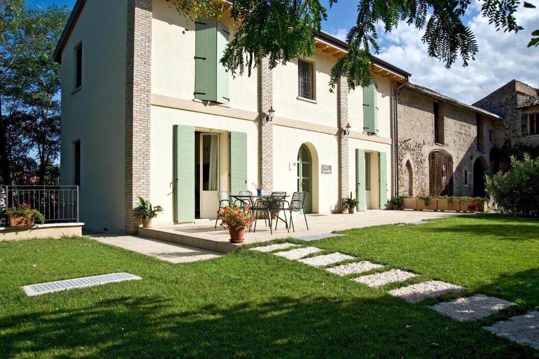 Photo of Buildings in Campagnolo