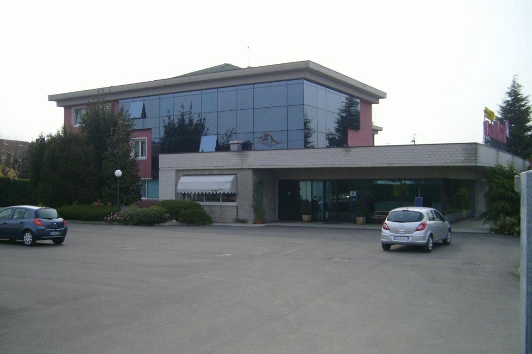 Photo of Buildings in Treviolo