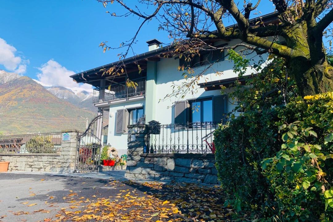 Photo of Buildings in Cedrasco