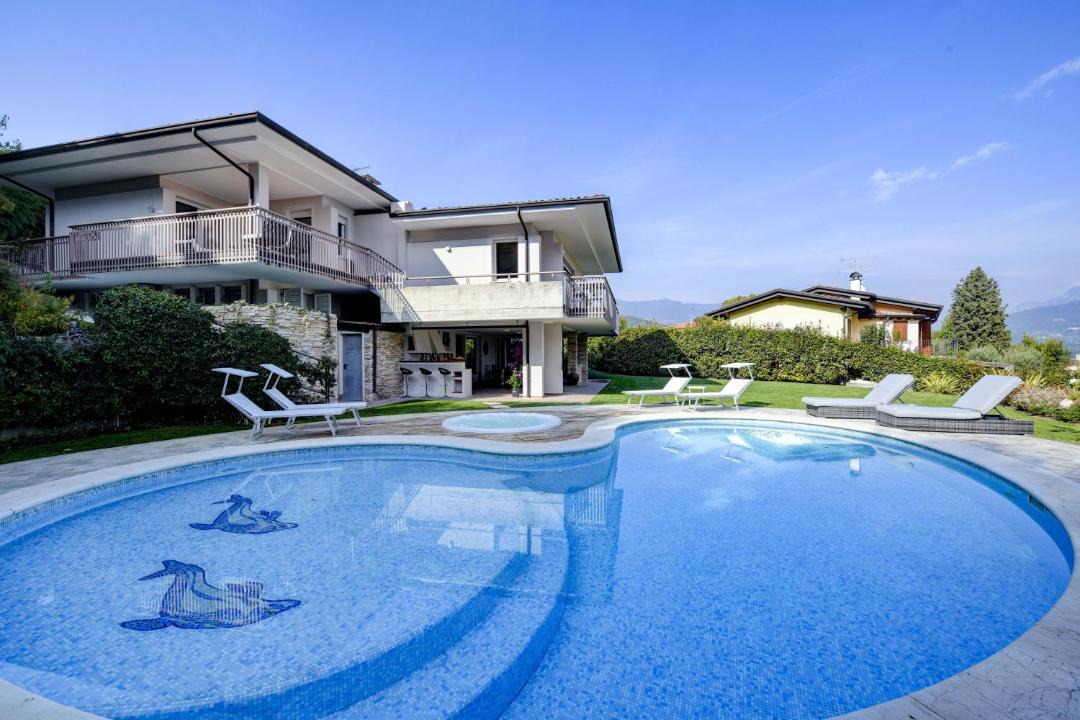 Photo of Others in Cunettone-villa