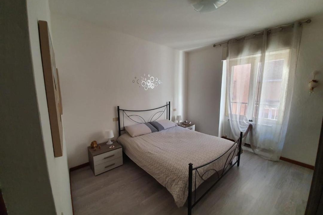 Photo of Bedroom in Lovere Old Town