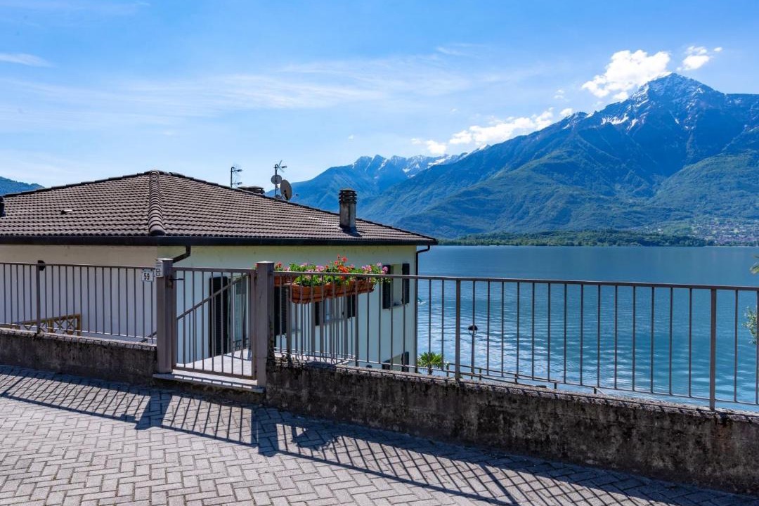 Photo of Buildings in Gera Lario