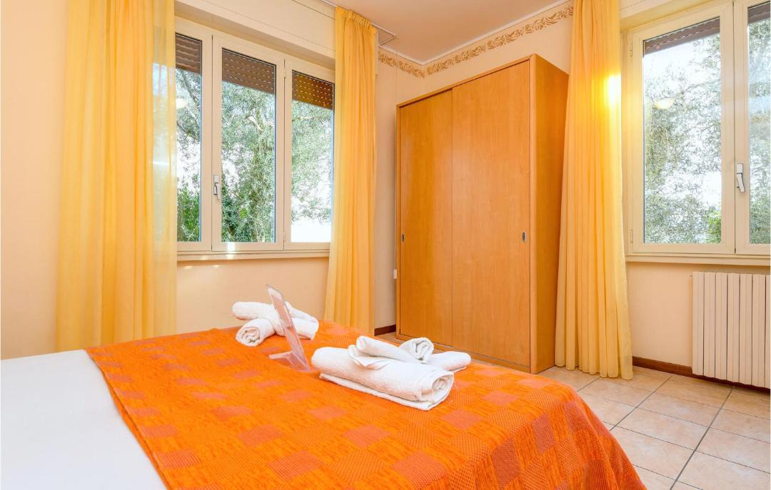 Photo of Bedroom in Toscolano Maderno