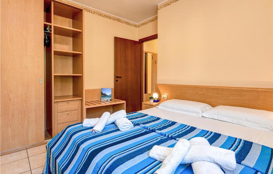 Photo of Bedroom in Toscolano Maderno