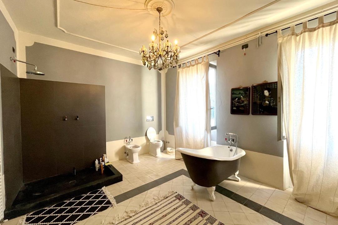 Photo of Bathroom in Castana