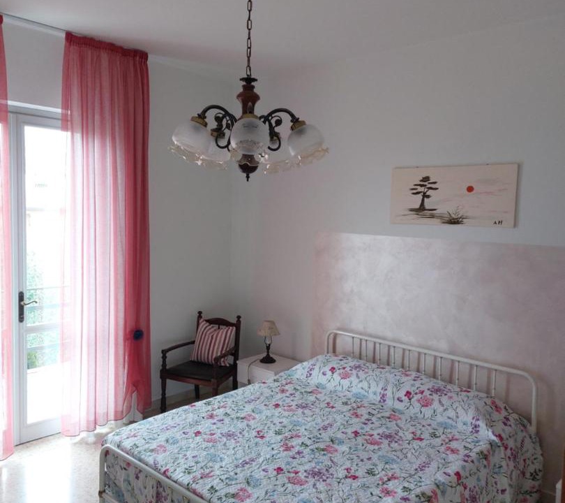 Photo of Bedroom in Toscolano Maderno