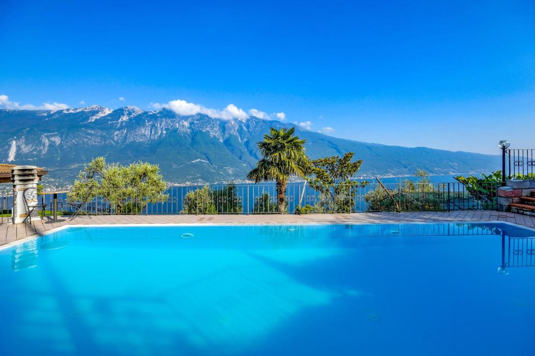 Photo of Outdoor in Arias