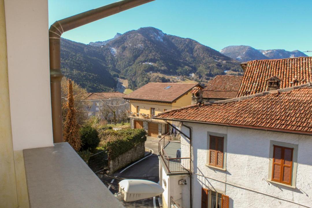 Photo of Others in Ossimo