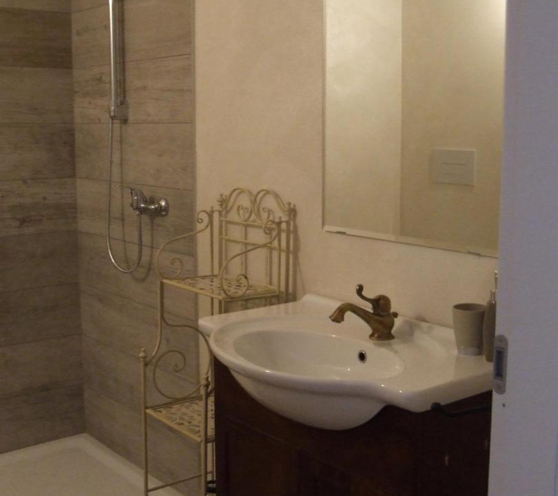 Photo of Bathroom in San Felice del Benaco
