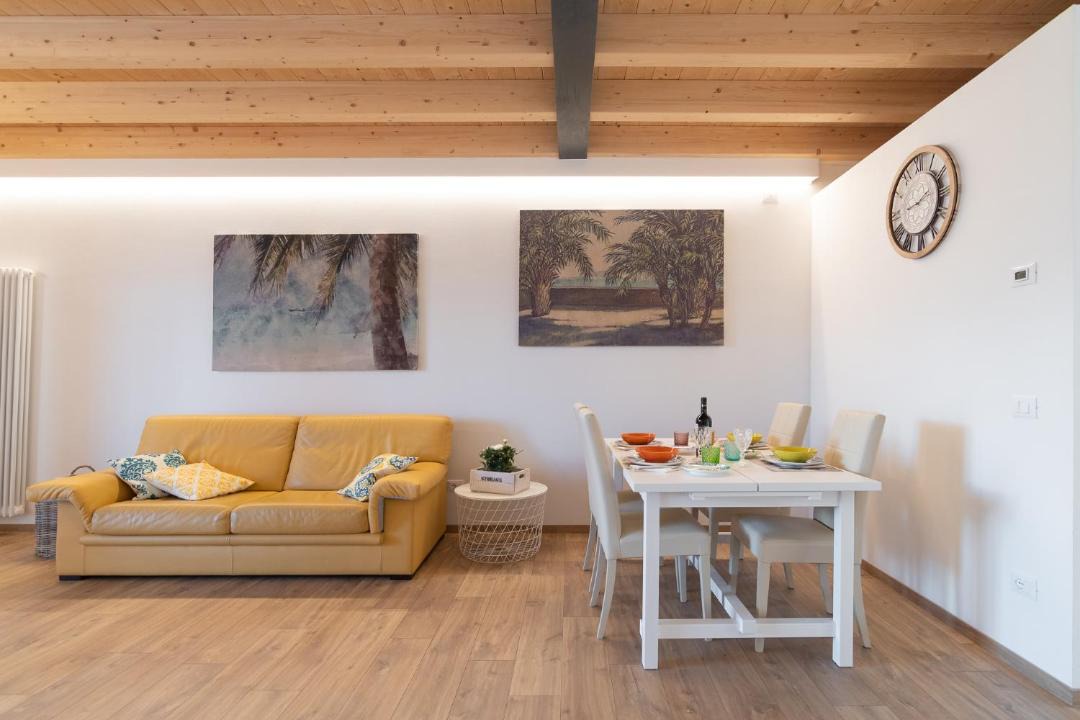 Photo of Livingroom in Colico Piano