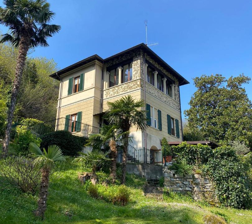 Photo of Buildings in Laveno Mombello
