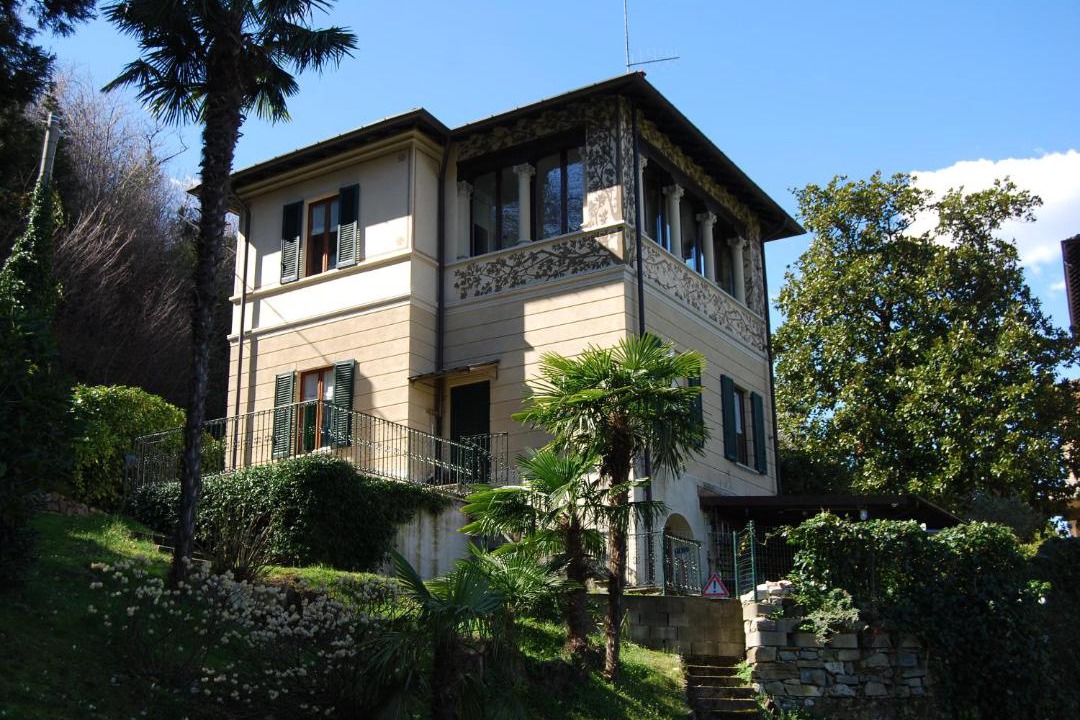 Photo of Buildings in Laveno Mombello