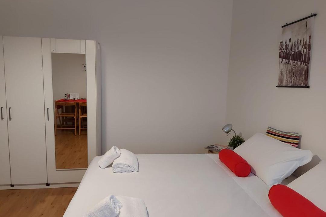 Photo of Bedroom in Rho