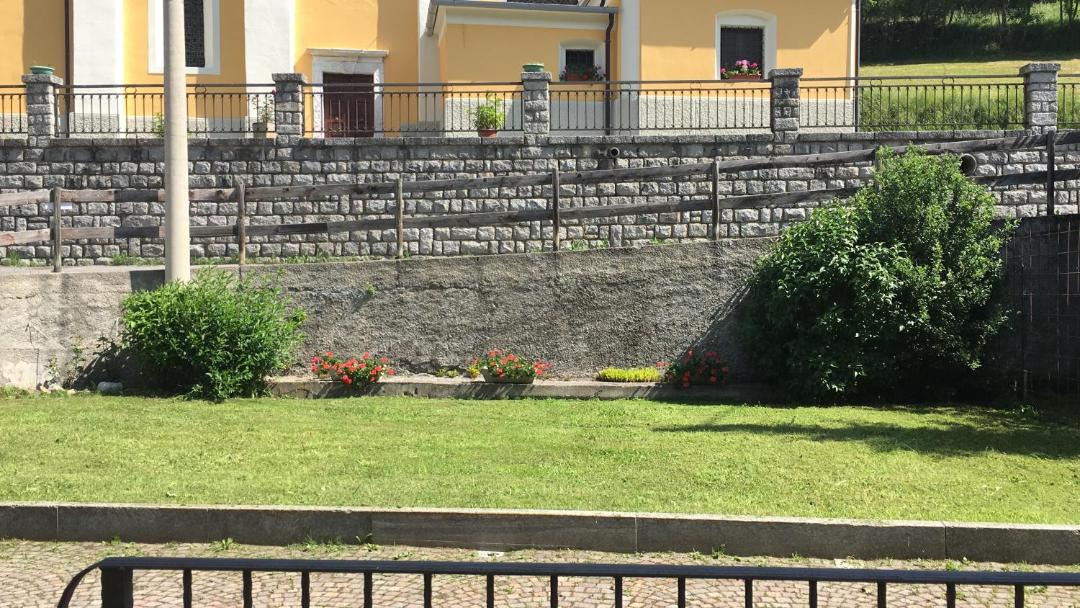 Photo of Buildings in Vione