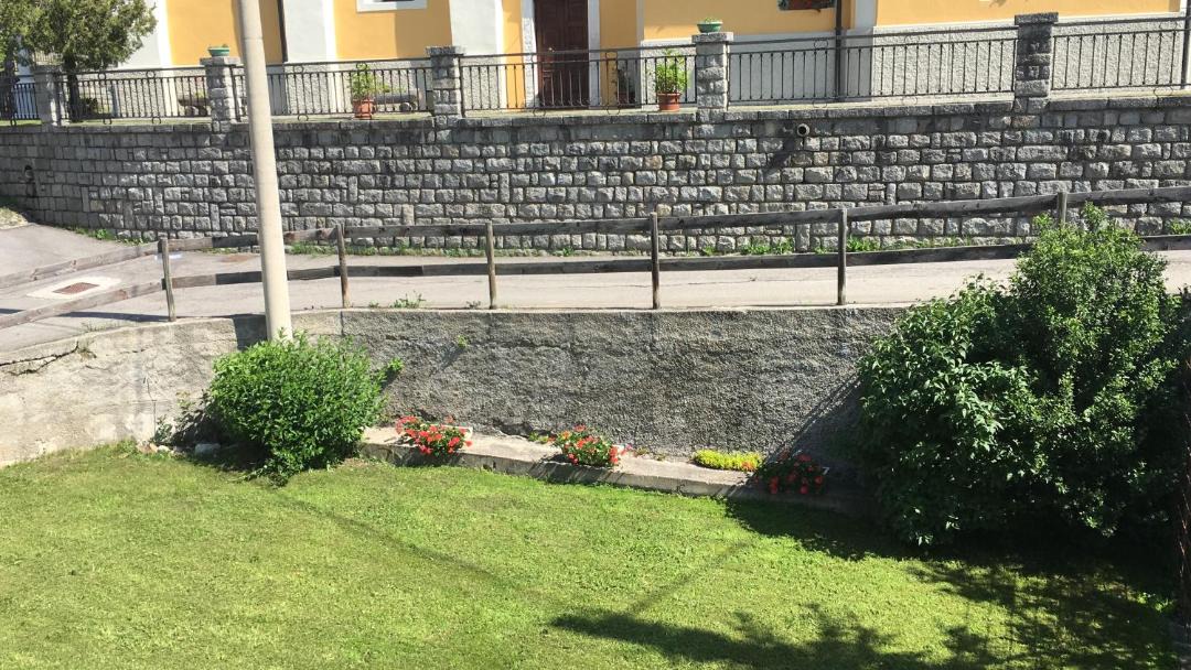 Photo of Buildings in Vione