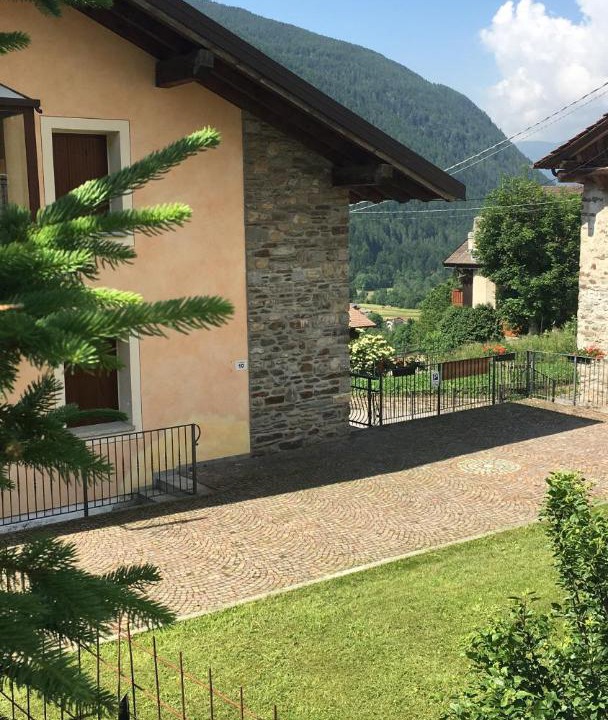 Photo of Buildings in Vione