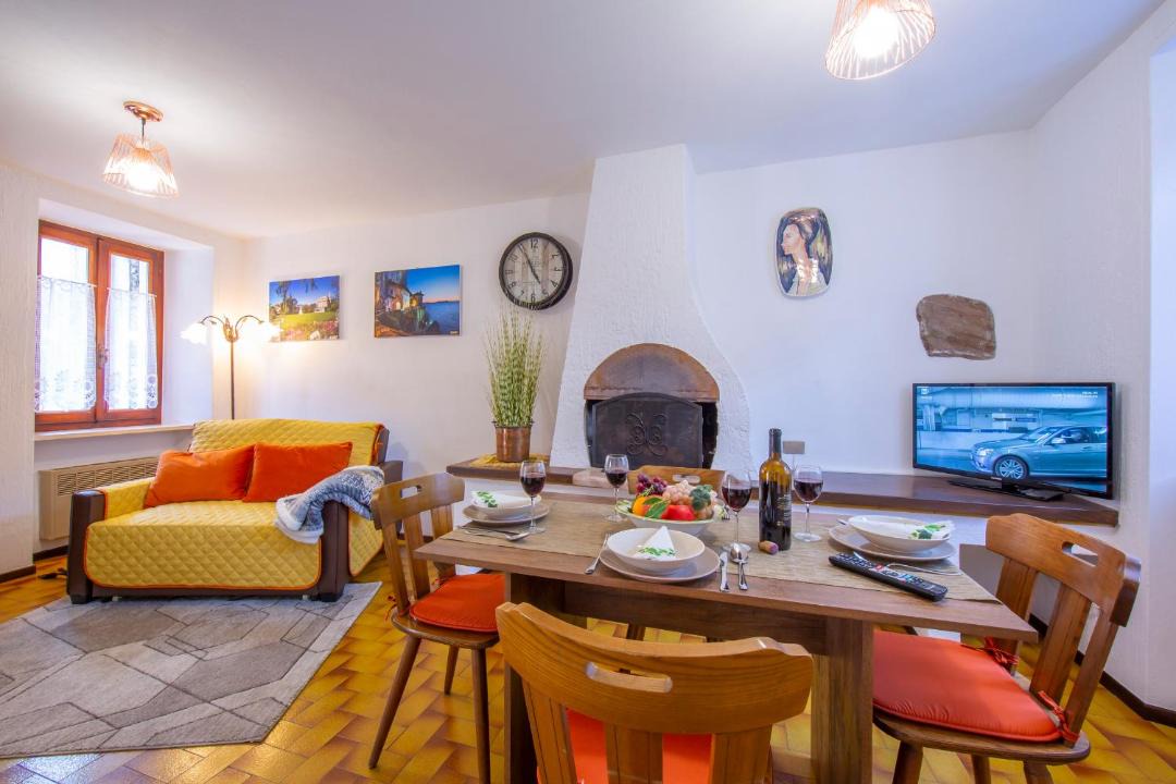 Photo of Livingroom in Lavena Ponte Tresa