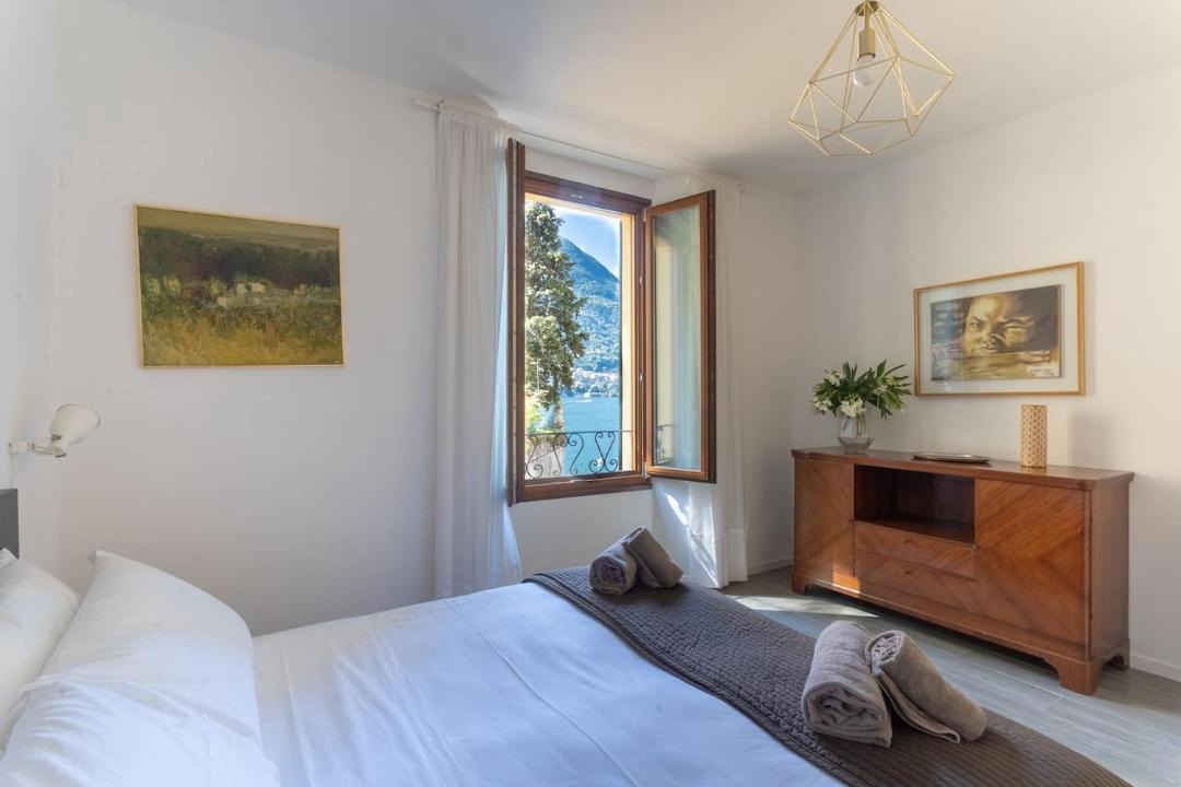 Photo of Bedroom in Carate Urio