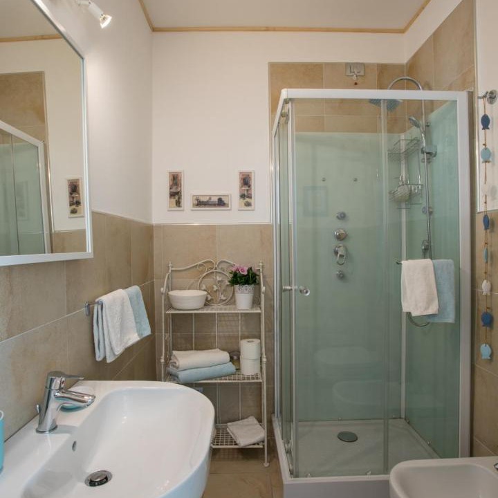 Photo of Bathroom in Picedo