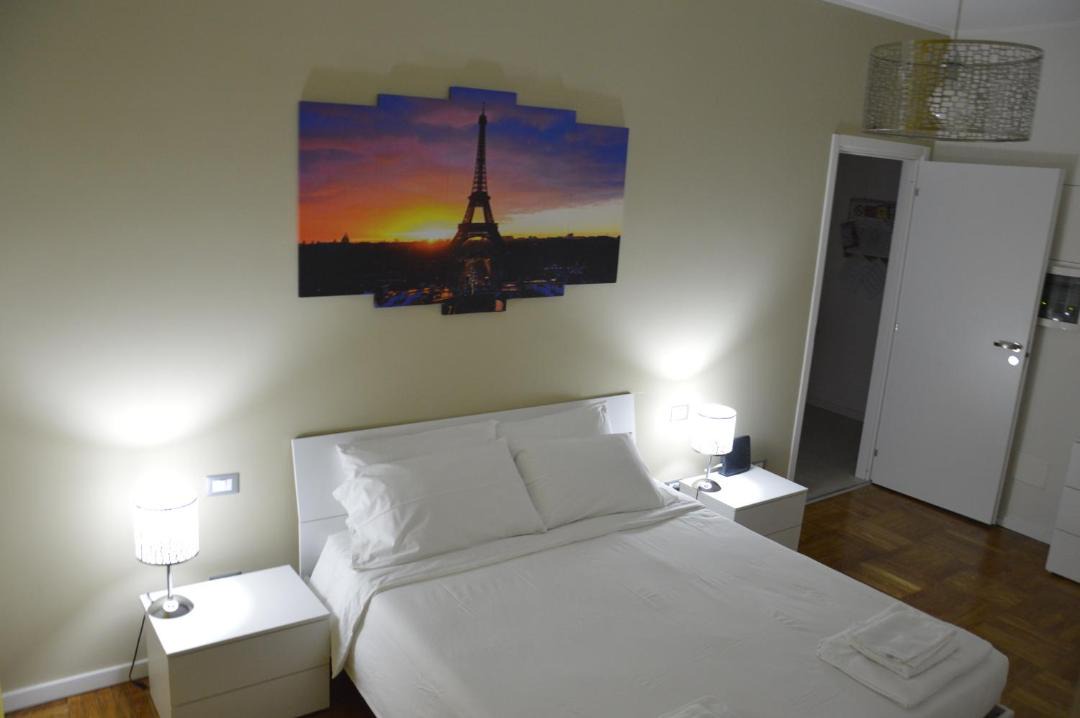 Photo of Bedroom in Milan