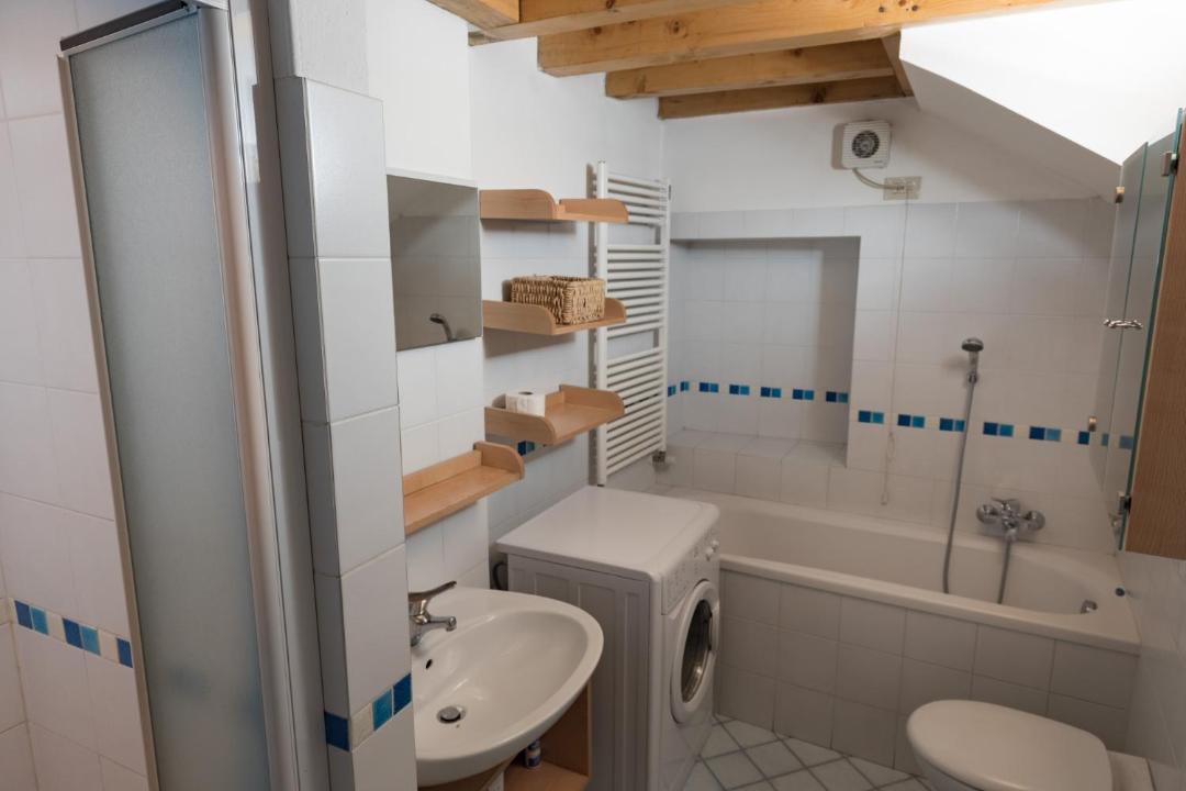 Photo of Bathroom in Lovere Old Town