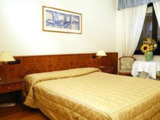 Photo of Bedroom in Ossona