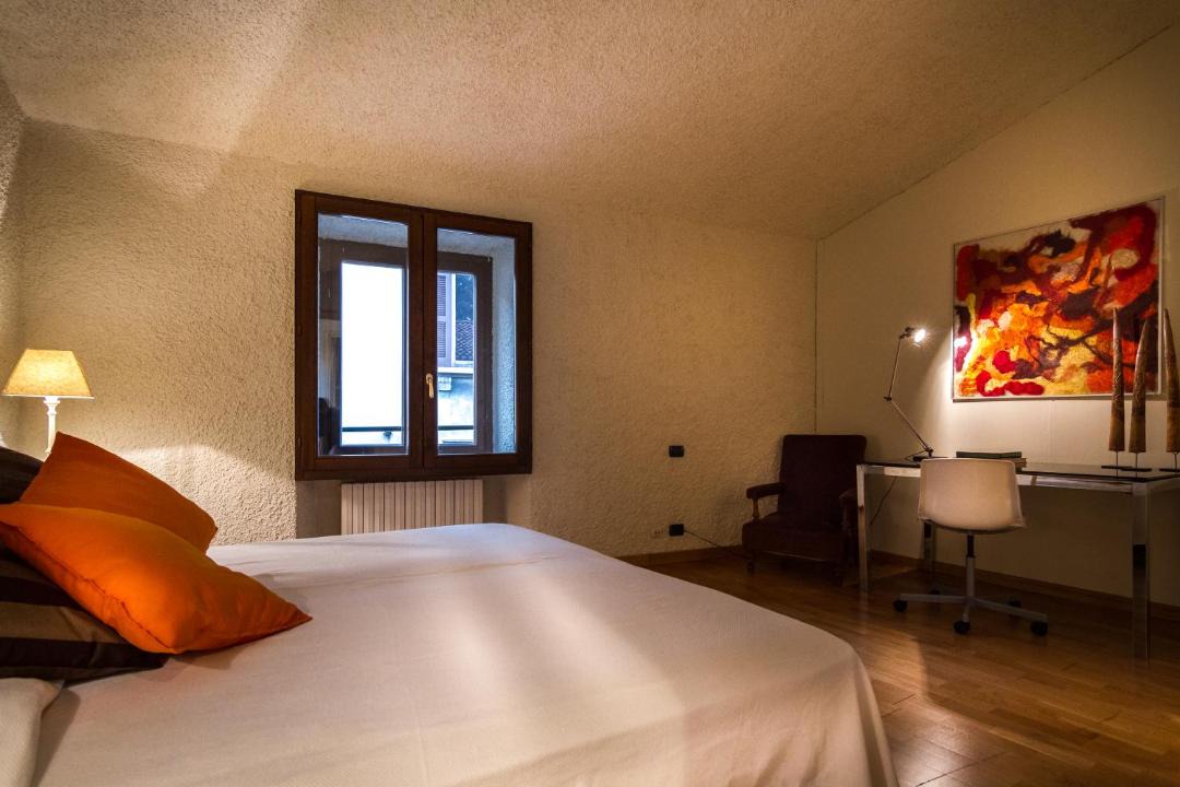 Photo of Bedroom in Cernobbio