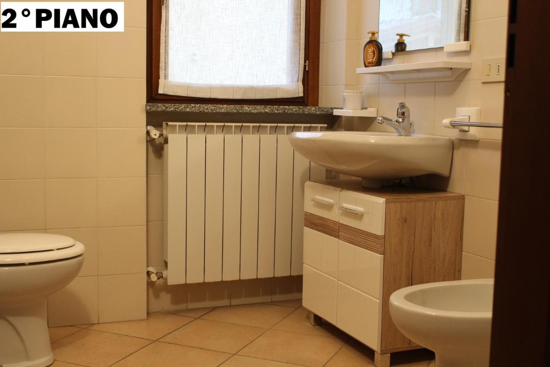 Photo of Bathroom in Ossimo