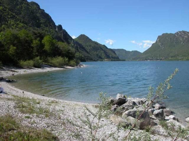 Photo of Outdoor in Crone