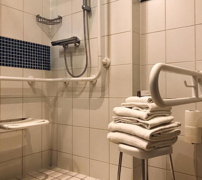 Photo of Bathroom in Mozzo