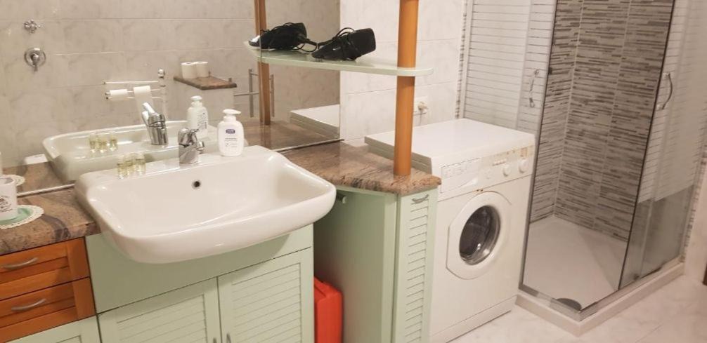 Photo of Bathroom in Rho