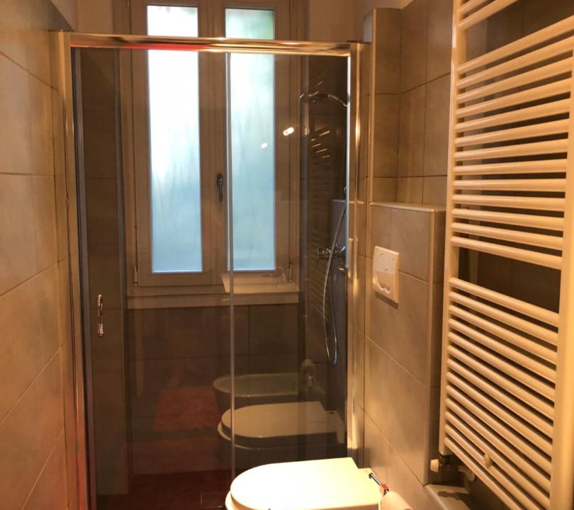 Photo of Bathroom in Crema