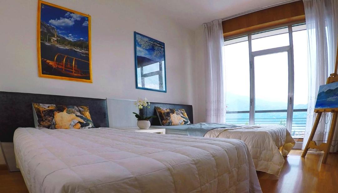 Photo of Bedroom in Mandello del Lario